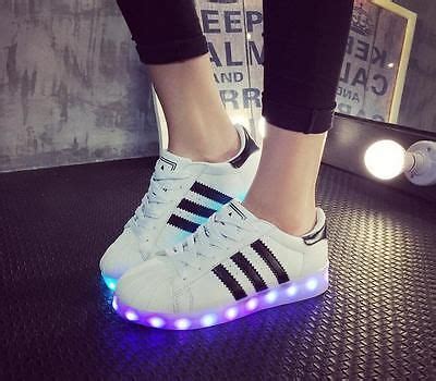 damen adidas schuhe mit licht|Adidas Schuhe für Damen online kaufen.